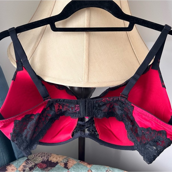 Christmas/ New Years “Beyond Sexy” Push up bra - Picture 5 of 10